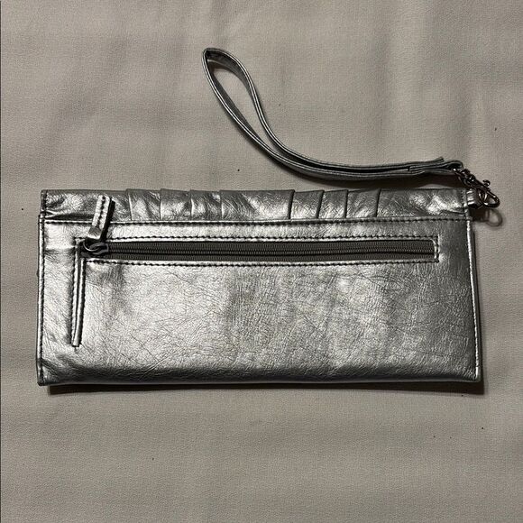 Minicci Silver Ruched Clutch with Wristlet - Picture 2 of 6
